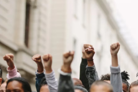 sky-ismiyle-yeniden-markalasan-maker-defi-toplulugunu-kizdirdi